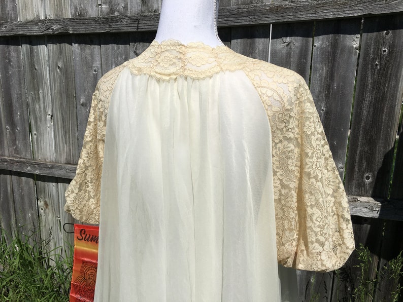 1960s Sheer Cream Lace Peignoir Poof Sleeve Romantic Open Bridal Wedding Lingerie Cover Nightgown White Edwardian Lace Women/'s S-M