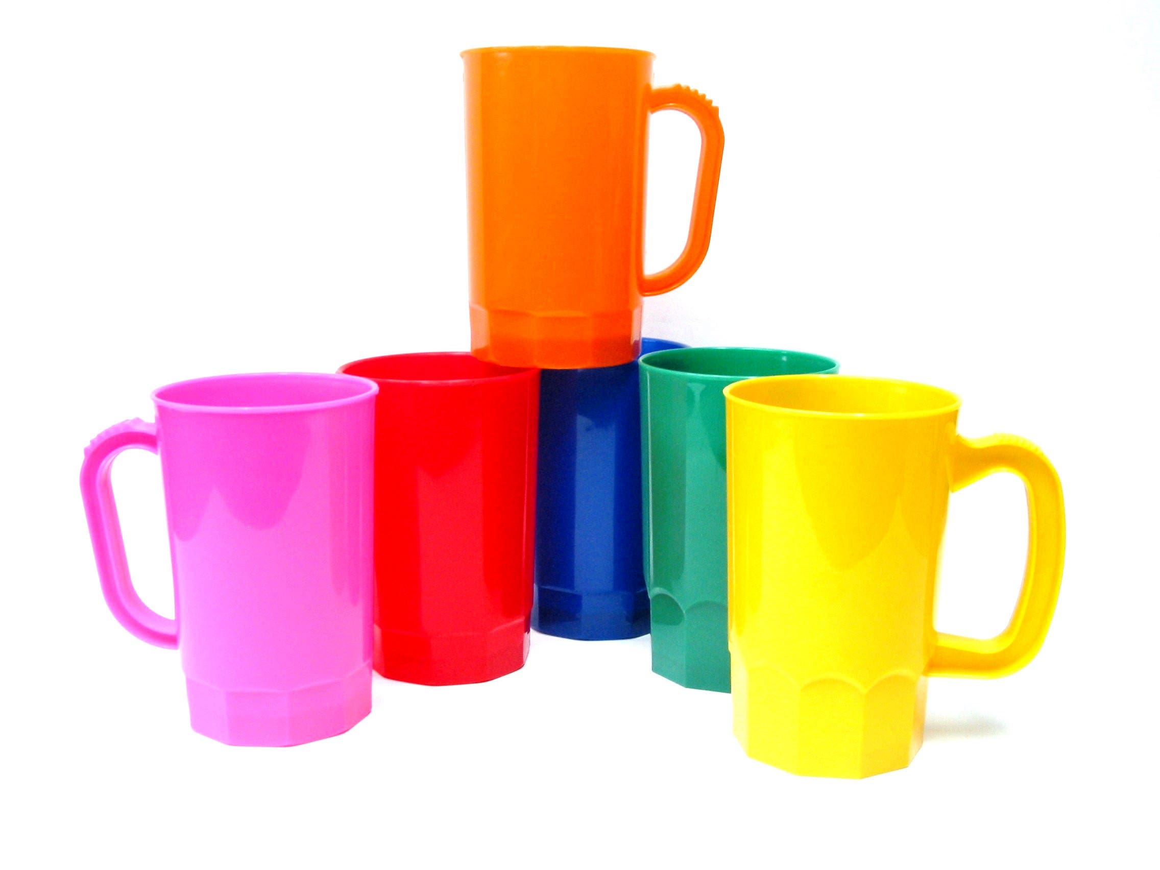 Plastic cheap beer mug