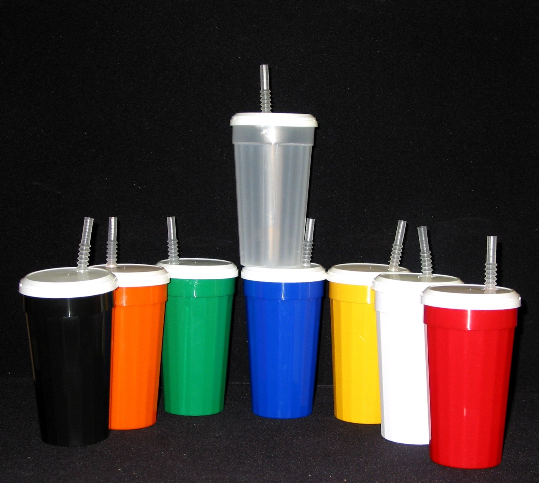 Acrylic 32 Oz XL Classic Tumbler With Lid and Straw Mockup Add