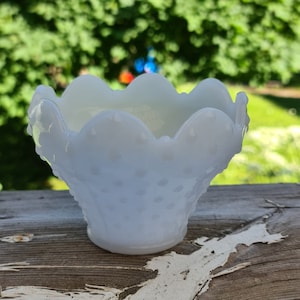 Swedish vintage glass bowl Opal color Hobnail - Lindshammar - Gunnar Ander Scandinavian design retro art glass