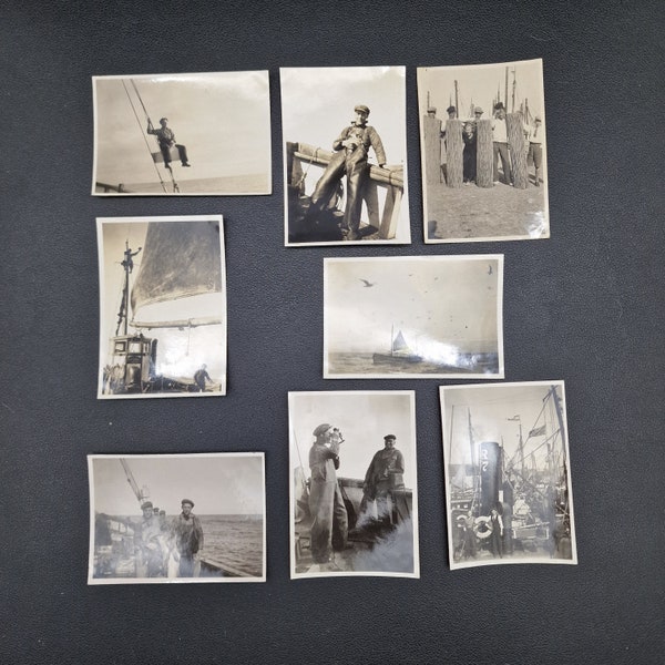 1940:s Vintage genuine black and white photographs of Maritime and fishermen