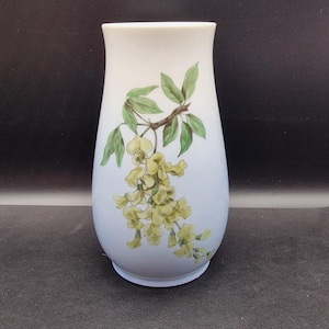 Vintage Bing & Grøndahl Vase – Hand-Painted Floral Porcelain – Mid-Century Danish Design
