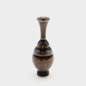 Miniature vase by John Andersson for Höganäs Studio, vintage stoneware vase with fantastic glaze. Mid century Nordic modernism