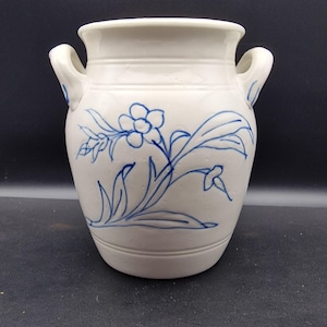 Vintage Ironstone storage jar/pot -  folk art Sweden 1920:s