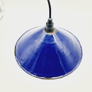 Vintage French industrial enameled lamp