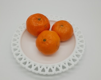Gunnar Ander for Lindshammar, Sweden. Milk glass plate 1950:s