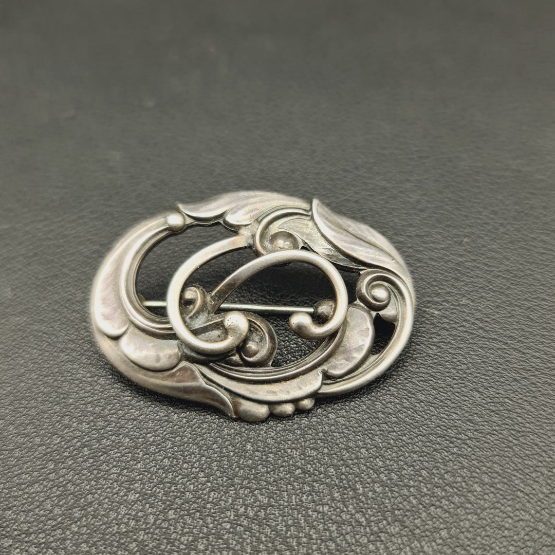Broche Vintage En Forme D'épée / Dague - Argenté - France - Occasion