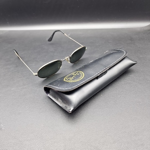 Vintage Ray-Ban Oval Metal Sunglasses W0969 YOAS | 1980s-90s Women&#39;s Gold Frame G-15 Lens with Original Case