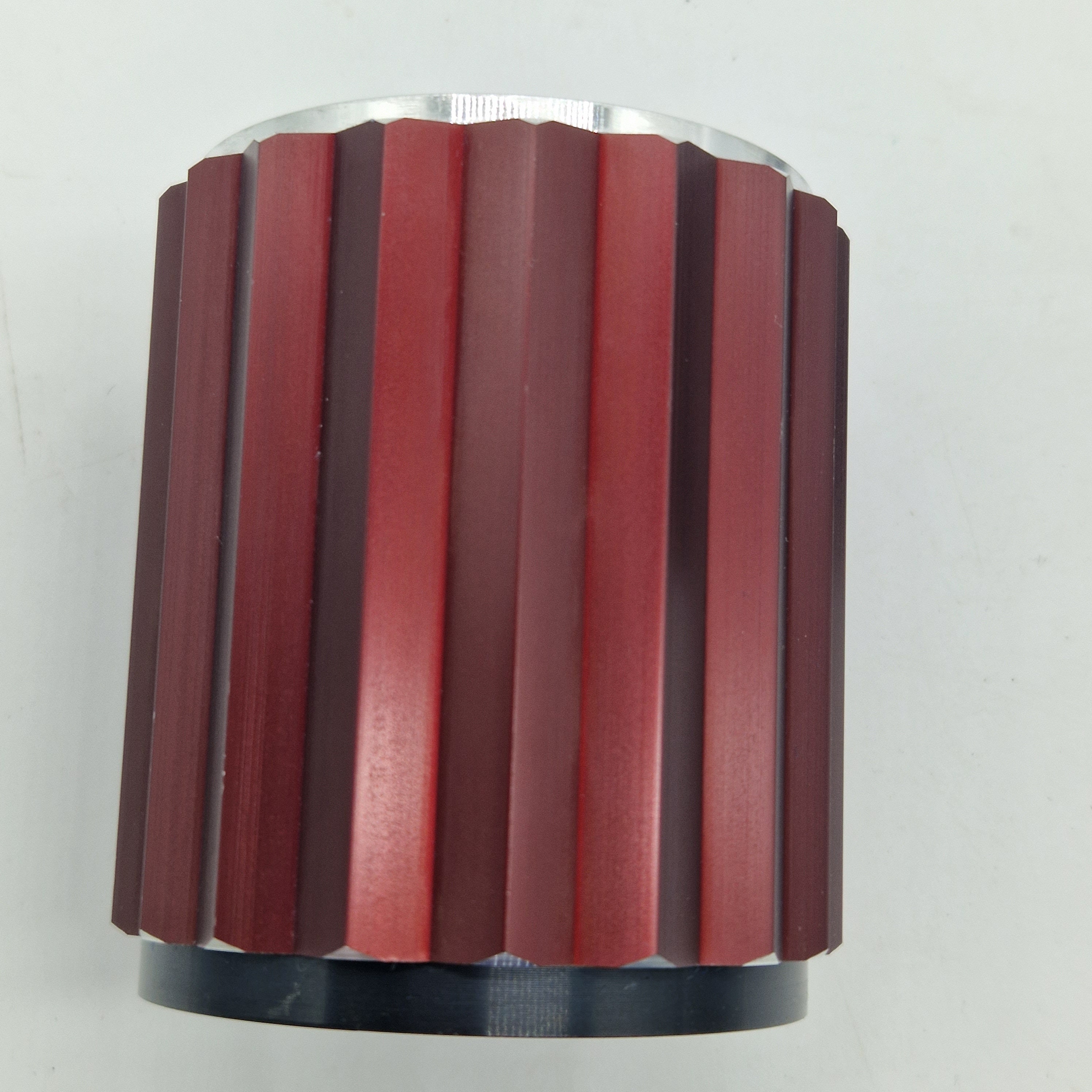 PIERRE FORSELL - 非常に珍しい - Skultuna Sweden の蓋付きボックス