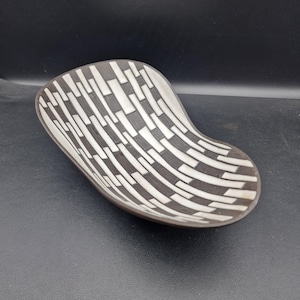 Danish Mid century Modern Bowl by Michael Andersen & Son – Model 5610, Denmark 1950s–60s.