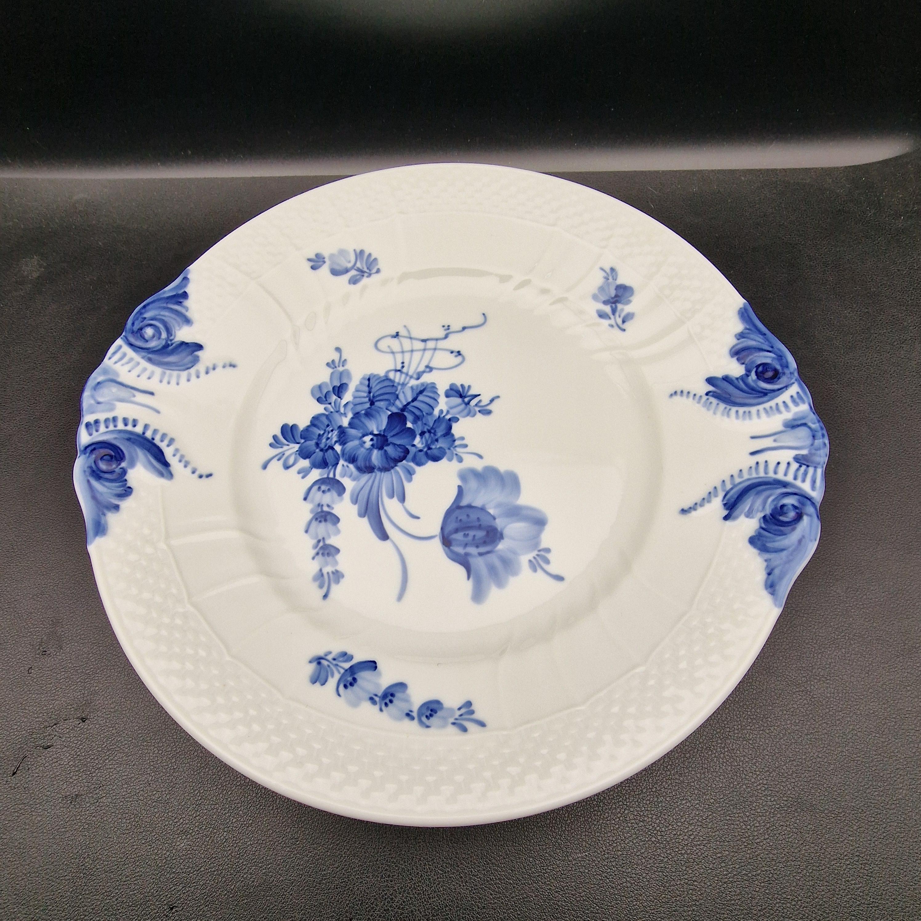 【希少・美品】 ロイヤルコペンハーゲン ブルーフラワー手書きプレート ロイヤル コペンハーゲン ブルー フラワー 編み込み プレート – モデル