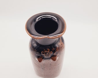 グスタフスベリのスティグ・リンドベリ - ユニークな炻器の花瓶
