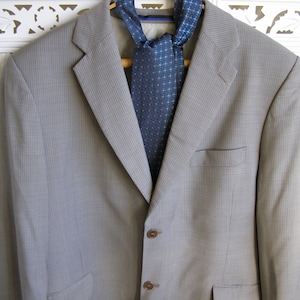 Size 46us. BALTMAN Men&#39;s Suit Blazer. Vintage Wool Blazer Jacket. Light Grey Striped Suit Jacket. Natural Stretch. Men&#39;s size 46us /56eu