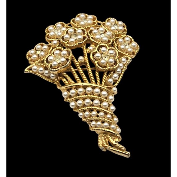 Vintage Gold Tone Floral Brooch With Faux Pearl Accents Bouquet Design