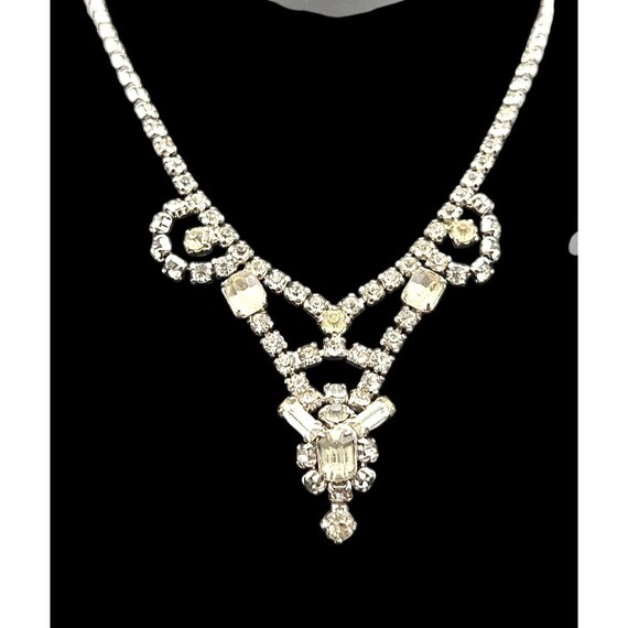 Vintage Art Deco Rhinestone Bib Necklace With Intricate Design & Box Clasp 15 "