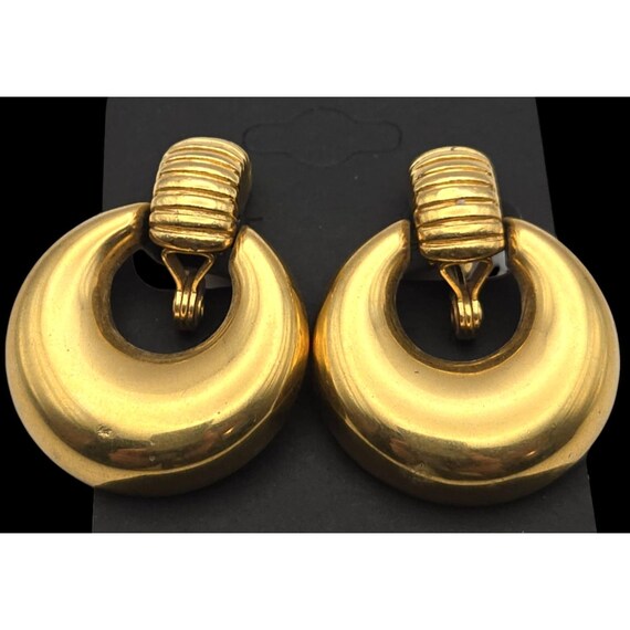 Vtg Monet Goldtone Clip On Hoop Earrings Ribbed Design Classic 1980s Statement Jewelry 1 1/2 " x 1 1/4 "