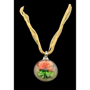 Vintage Murano Art Glass Floral Pendant Necklace With Gold Tone Ribbon Chain 10 1/2 &quot; w/ Extension
