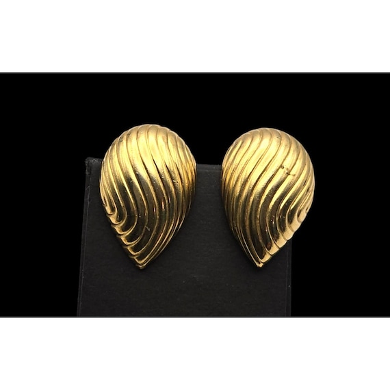 Vintage Monet Gold Tone Textured Clip-On Earrings 1 1/4 "