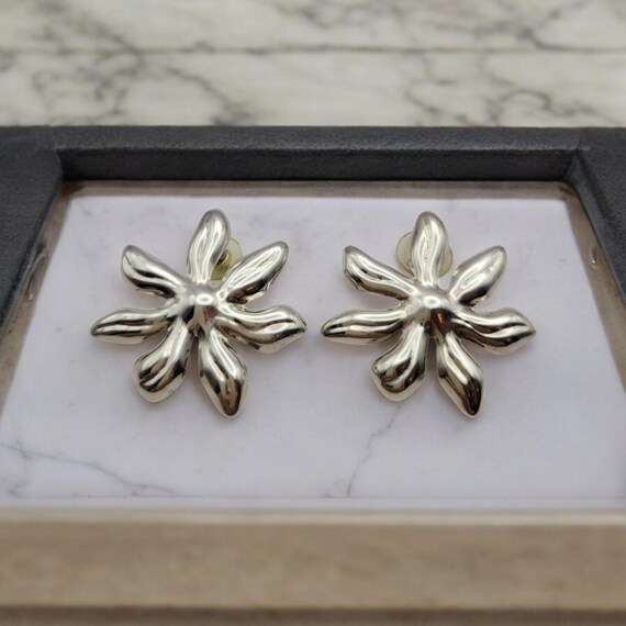 Vintage Mexican Sterling Silver Flower Stud Earrings