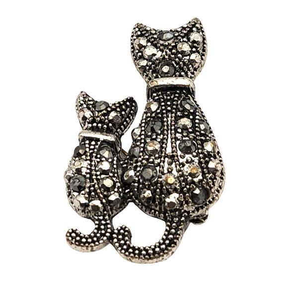 Vintage Marcasite Cat Brooch Pin Jewelry With Twin Feline Design Silver Tone Sparkling Gem Accents Retro Accessory 1 1/2 " x 1 "