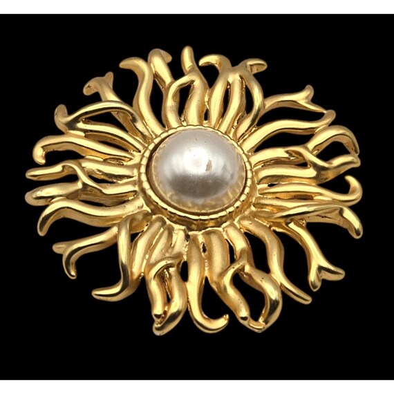 Vintage Gold Tone Sunburst Brooch With Faux Pearl Center