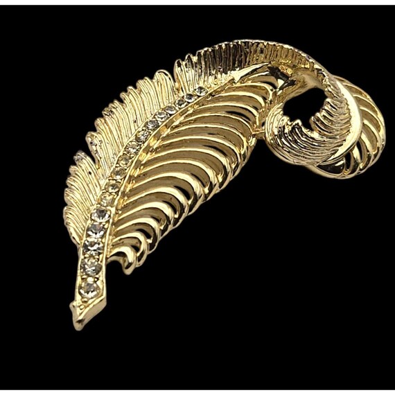 Gold Tone Leaf Brooch Pin Rhinestone Accents Vintage Style Costume Jewelry