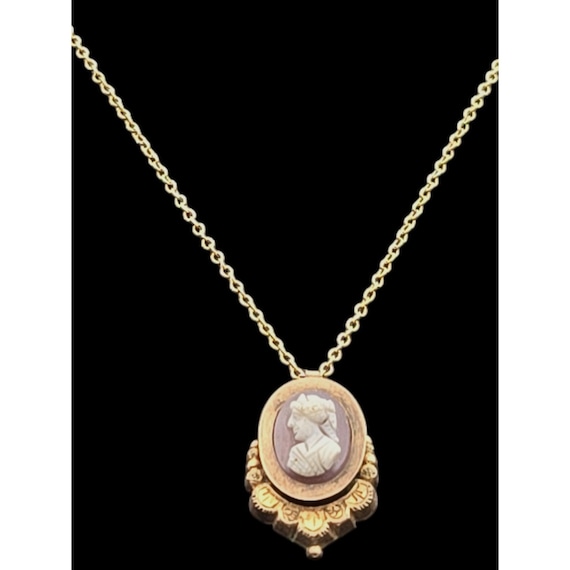 Vintage Victorian Gold-Filled Carved Shell Cameo Pendant Necklace 9 3/4 " w/ 18 " Chain