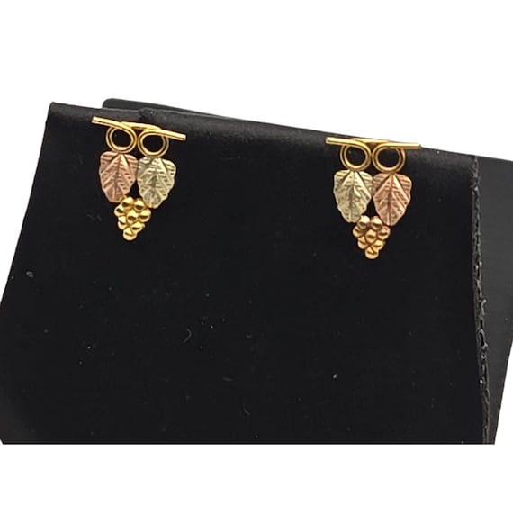 Black Hills Gold Grape Leaf Earrings & Pendant Set - Tri-Color 10K Gold