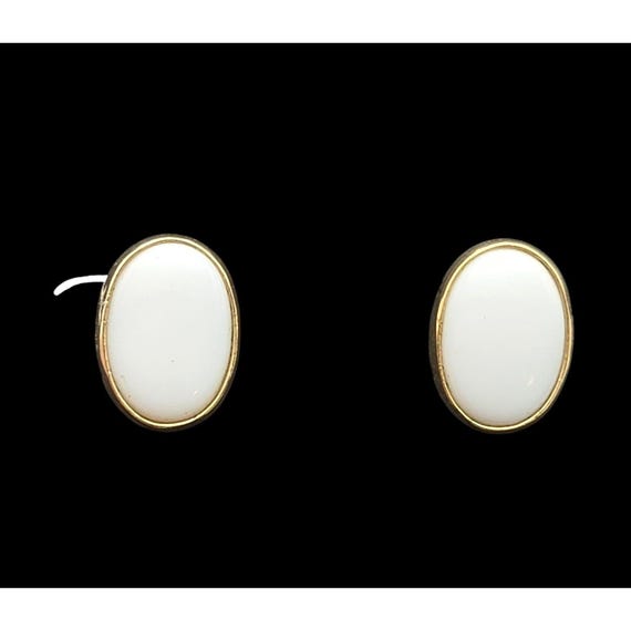 Vintage Coro Oval Clip-On Earrings Milk Glass Gold-Tone Elegant Classic Jewelry