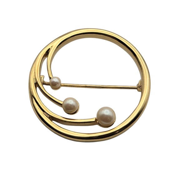 Vintage Monet Minimalist Circle Brooch With Pearl Accents 1 1/4 "