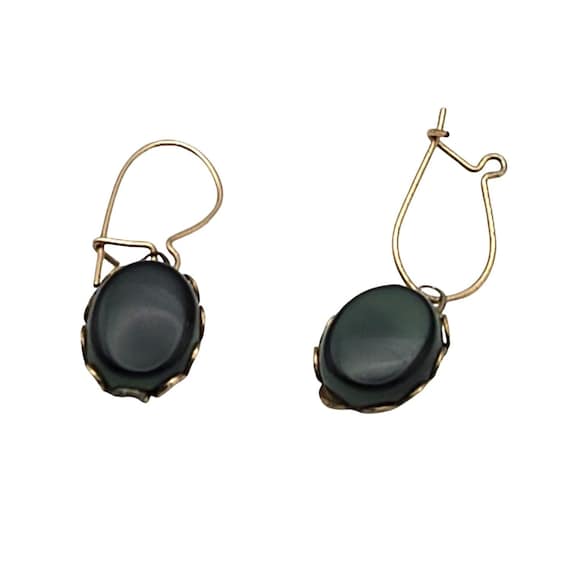 Vintage Oval Green Stone Drop Earrings With Gold-Tone Hooks