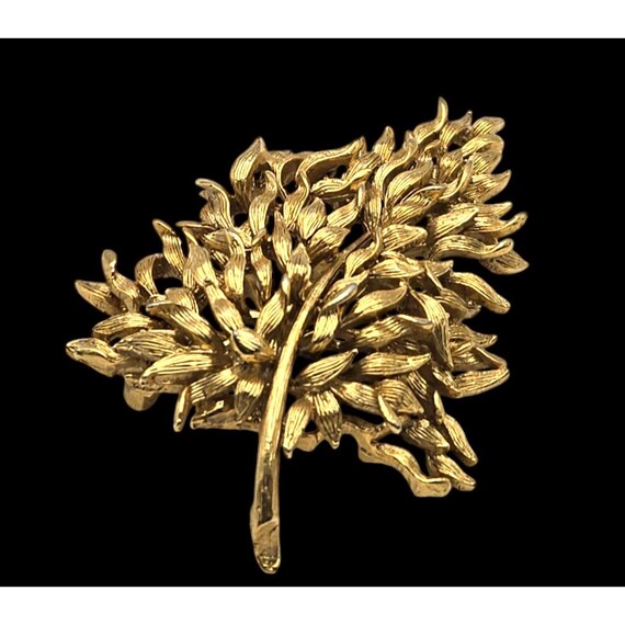 Vintage Gold-Tone Brushed Leaf Brooch Pin Gift