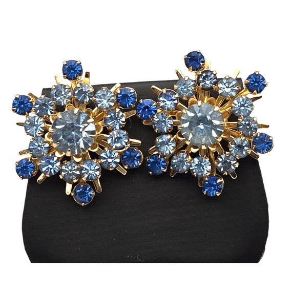 Vtg Coro Gold-Tone Screw Back Earrings With Blue Rhinestones Starburst Design 1" Width & 1/2" Dome Sparkling Retro Style Jewelry