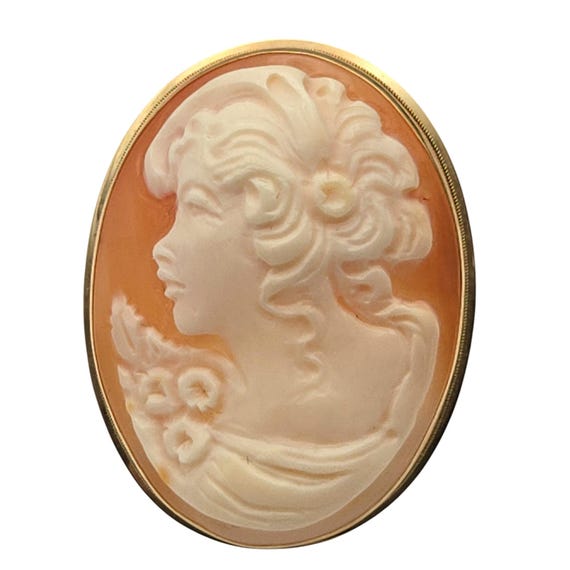 14 Kt Gold Carved Shell Cameo Brooch/Pendant Made In Italy 1 3/4 " x 1 1/4 "