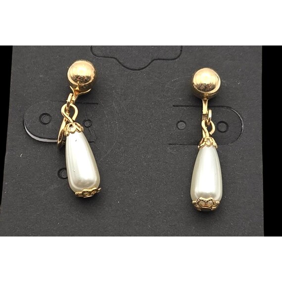 Vintage Sarah Coventry Faux Pearl Teardrop Dangle Earrings 1 " x 1/4 "
