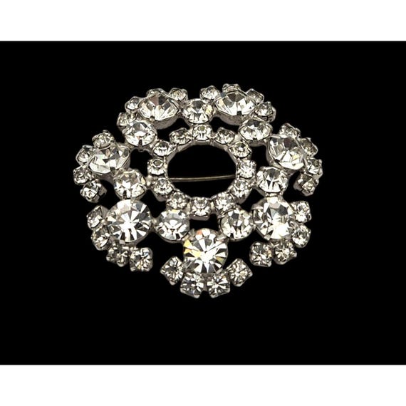 Vintage Rhinestone Floral Brooch Pin Clear Crystal Silver Tone Retro Style Jewelry BLING !
