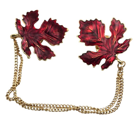 Vtg Red Enamel Canadian Maple Leaf Chained Sweater Pins