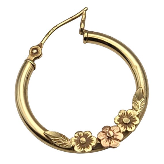 Vtg Black Hills Gold 14K Two Tone Floral Hoop Earring Single 3/4" Tubular Construction Womens Jewelry