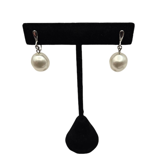 Vintage Crown Trifari Freshwater Pearl Dangle Earrings 11.49mm