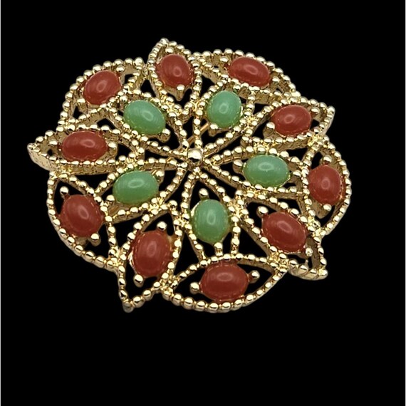 Sarah Coventry Vintage Gold Filigree Brooch With Red & Green Accents