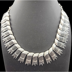 Vintage Sarah Coventry MCM Silver-Tone Geometric Fringe Necklace 15 &quot; X 1 &quot;