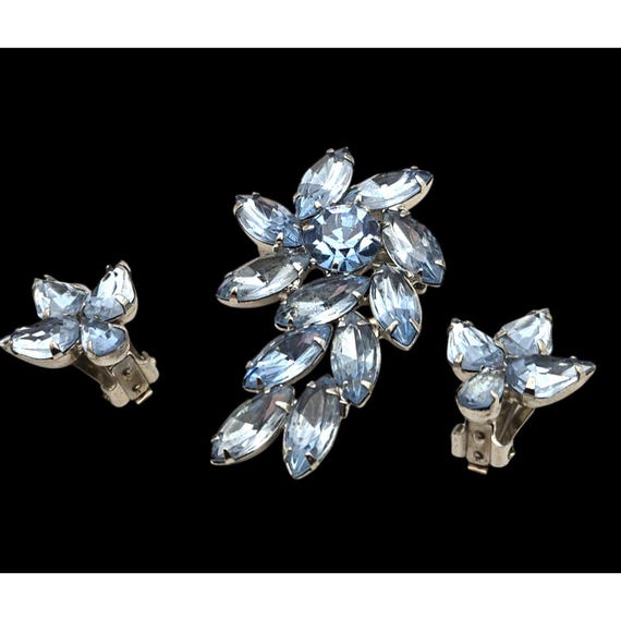 Vintage Ice Blue Rhinestone Brooch & Clip-On Earring Set Weiss Style Jewelry