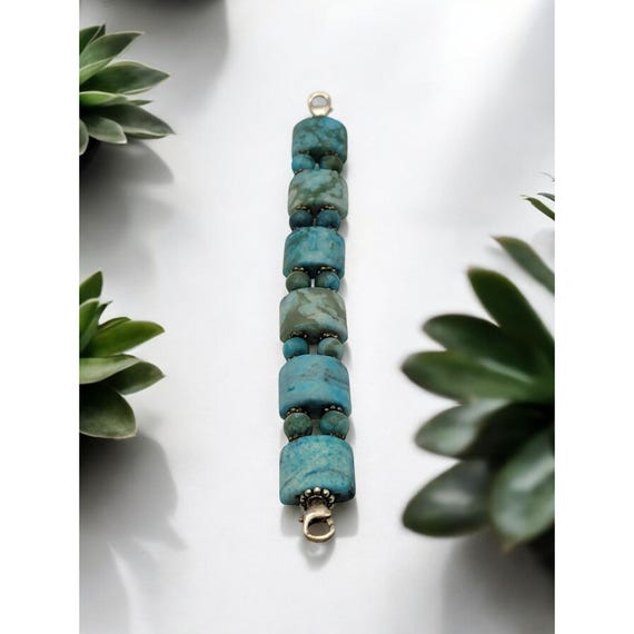 Turquoise Stone Beaded Stretch Bracelet With Silver Clasp