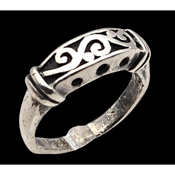 Sterling Silver Scrollwork Band Ring With Cutout Details Size 6 1/4