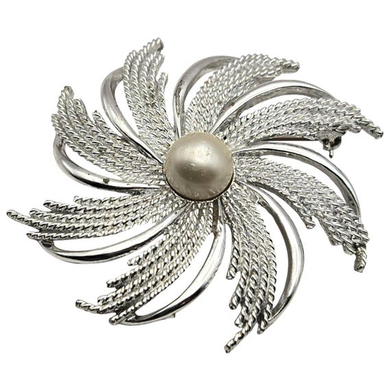 Vintage Sarah Coventry Faux Pearl Brooch Pin Silver-Tone Swirl Design Floral Style 2 1/2 " x 2 1/2 "