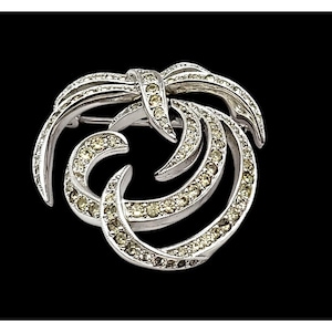Ciner Brooch - Etsy Ciner Brooch - Etsy