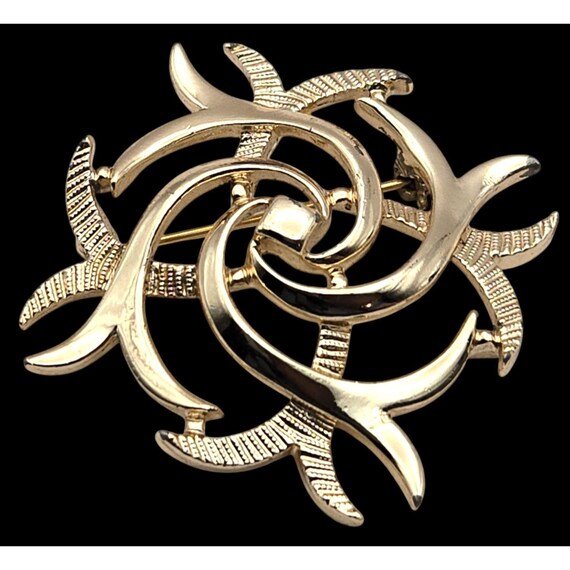 Vintage Sarah Coventry Gold-Tone Mid-Century Modern Geometric Brooch Pin Swirl Design Retro Jewelry Accessory 2 " x 2 "