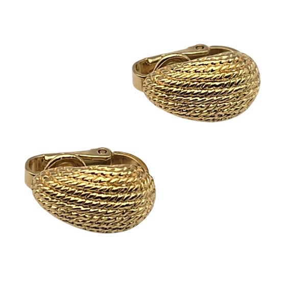 Vtg Crown Trifari Basket Weave Gold-Tone Clip-On Earrings Elegant Retro Style 3/4 " x 3/8 "