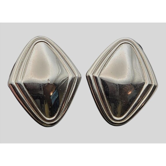 Vtg Monet Silver Tone MCM Geometric Clip-On Earrings For Women 1 " x 7/8 "