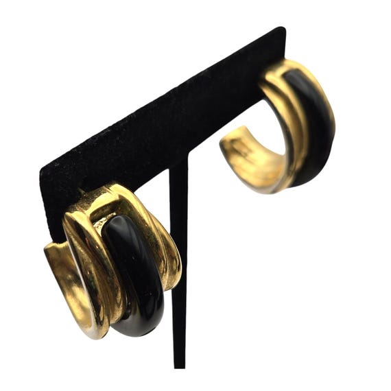 Vtg Trifari Half Hoop Gold & Enamel Stud Earrings